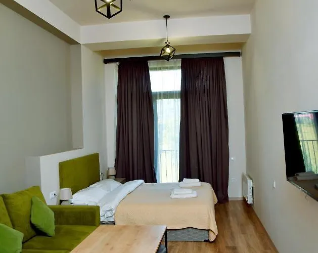 Цахкадзор Кечи Аус Уютное Студио С Видом На Лес - Cozy Studio With Stunning Forest Views