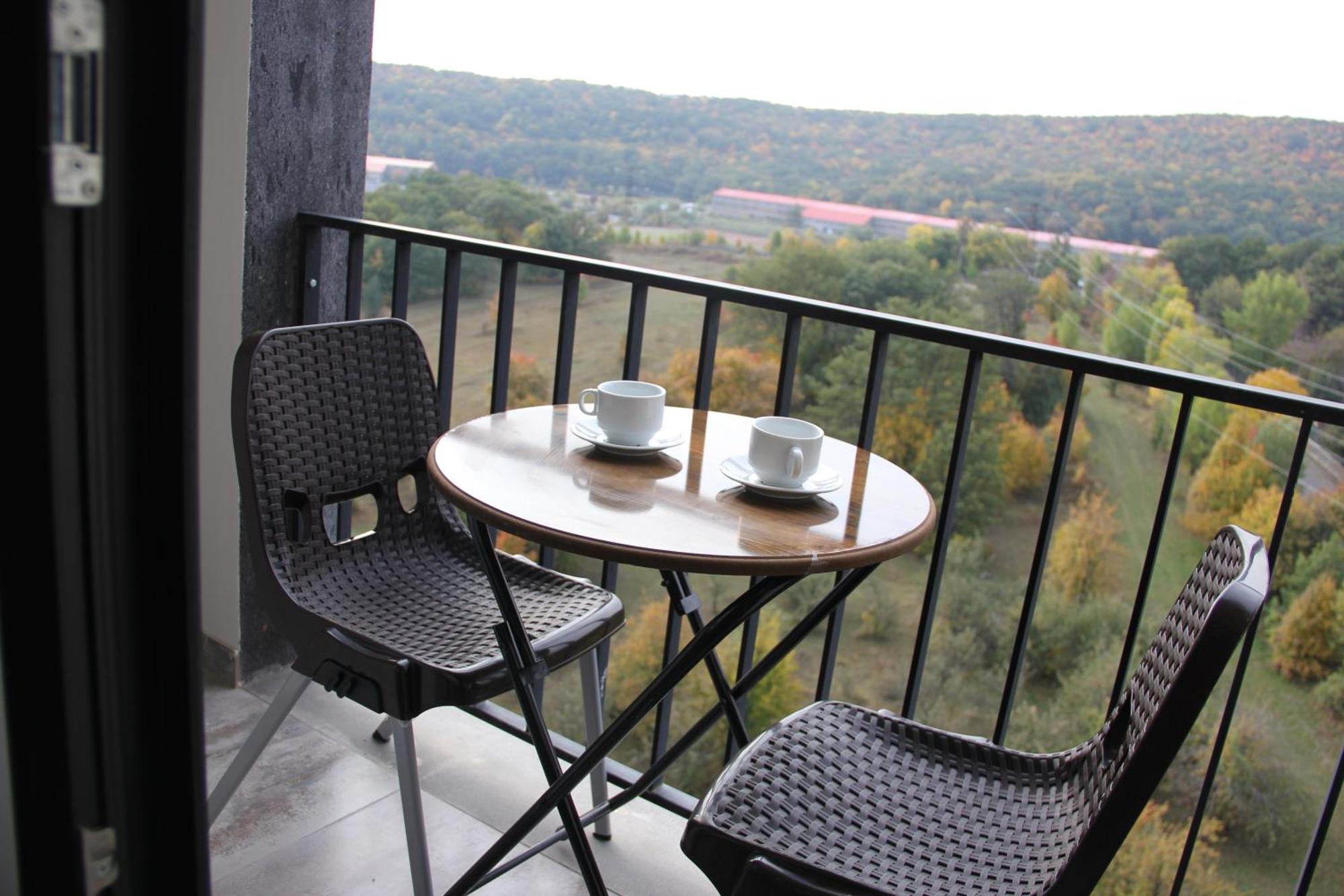Apartment Forest View At *